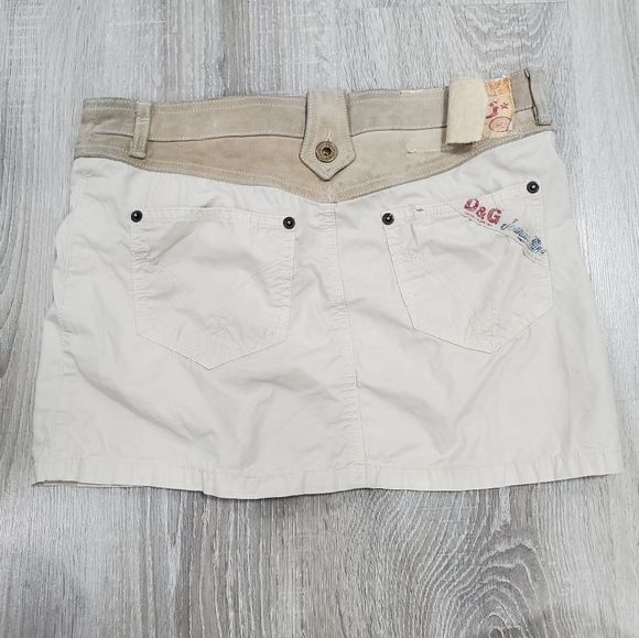 Dolce & Gabbana Floral Mini Skirt 24" - Picture 2 of 6